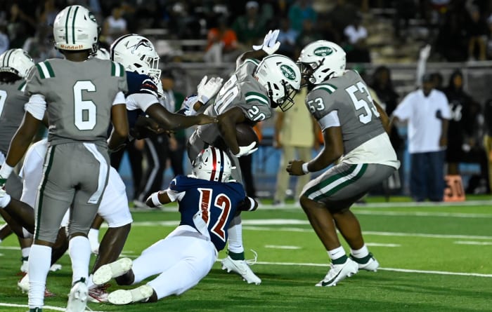 Chaminade-Madonna vs Miami Central Football - Robson Lopes - 08-26-20231043